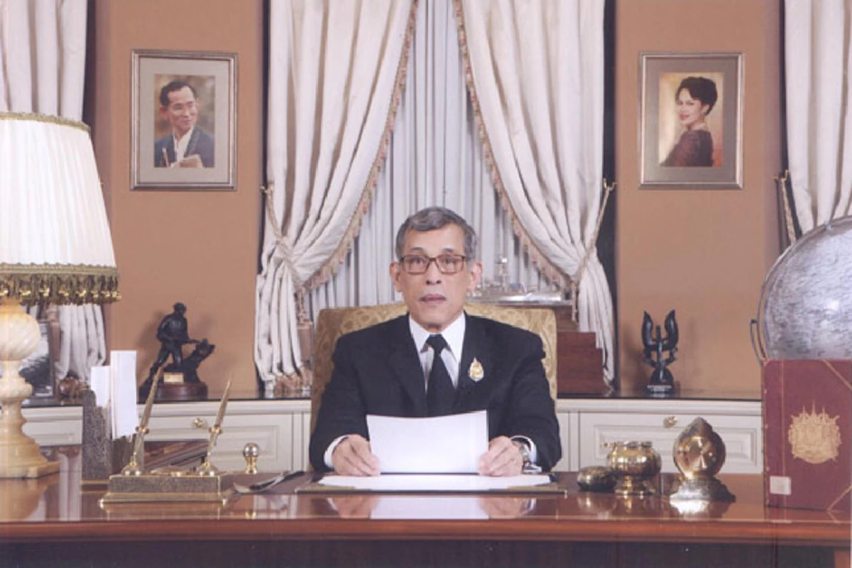 ภาพทรงจำพระราชบิดาอยู่ในพระทัยเสมอ!!คนไทยอาจไม่เคยรู้"ในหลวง รัชกาลที่ ๑๐" ทรงมีโครงการพระราชดำริเพื่อพสกนิกรคนไทยตามรอยพระยุคลบาทมานานแล้ว