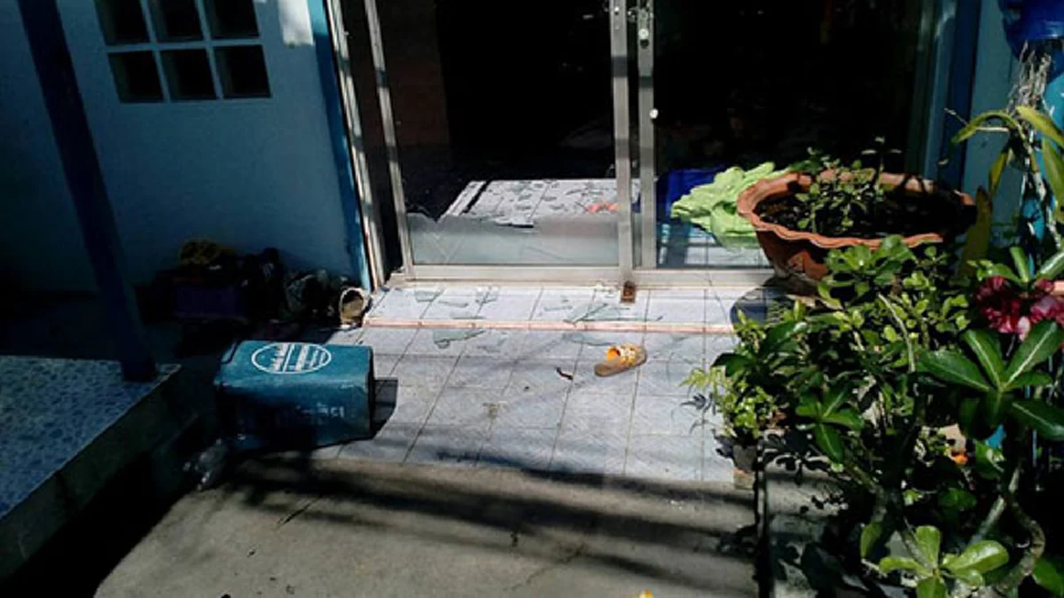ฉาวอีก?! "เน วัดดาว" ยกพวกทำร้ายร่างกาย-พังบ้านเละ "หนุ่มป่วยทางจิต" ครอบครัวผวา เกิดหลายครั้งแต่แจ้งความไปก็เงียบ!!!