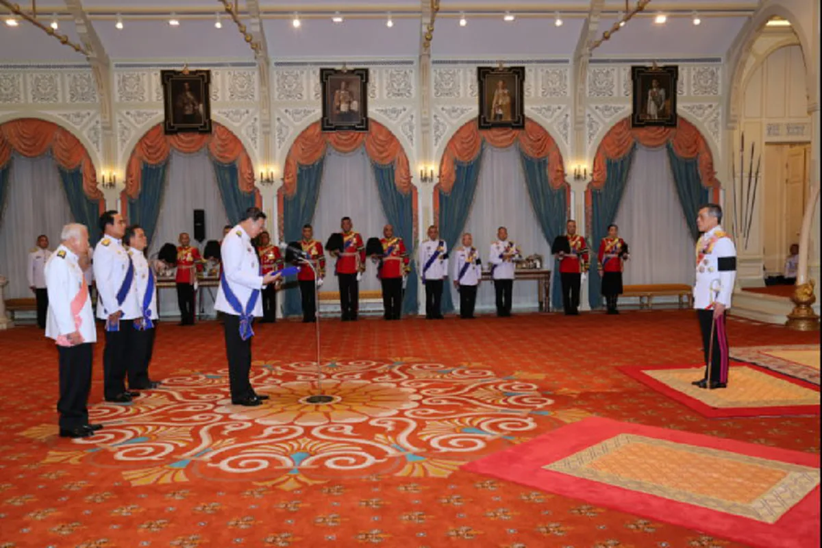 "สมเด็จพระบรมฯ" ทรงตอบรับการขึ้นทรงราชย์เป็น "สมเด็จพระเจ้าอยู่หัวมหาวชิราลงกรณ บดินทรเทพยวรางกูร" รัชกาลที่ ๑๐ 