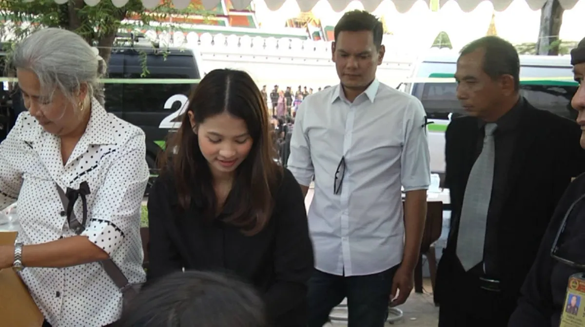 ทีนิวส์ขอบคุณแฟนข่าวทีนิวส์ ที่ร่วมเป็นจิตอาสา แจกอาหารประชาชนที่สนามหลวง ร่วมทำความดีถวายในหลวง ร.๙