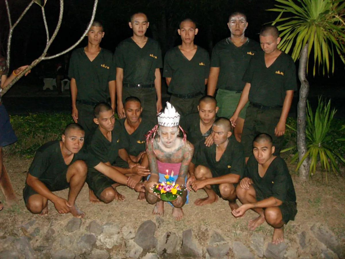ท.ทหารโหด มัน ฮา!!! เก็บตกวันลอยกระทง ฝึกก็ได้ งานประเพณีก็ไม่ขาด (มีภาพ)