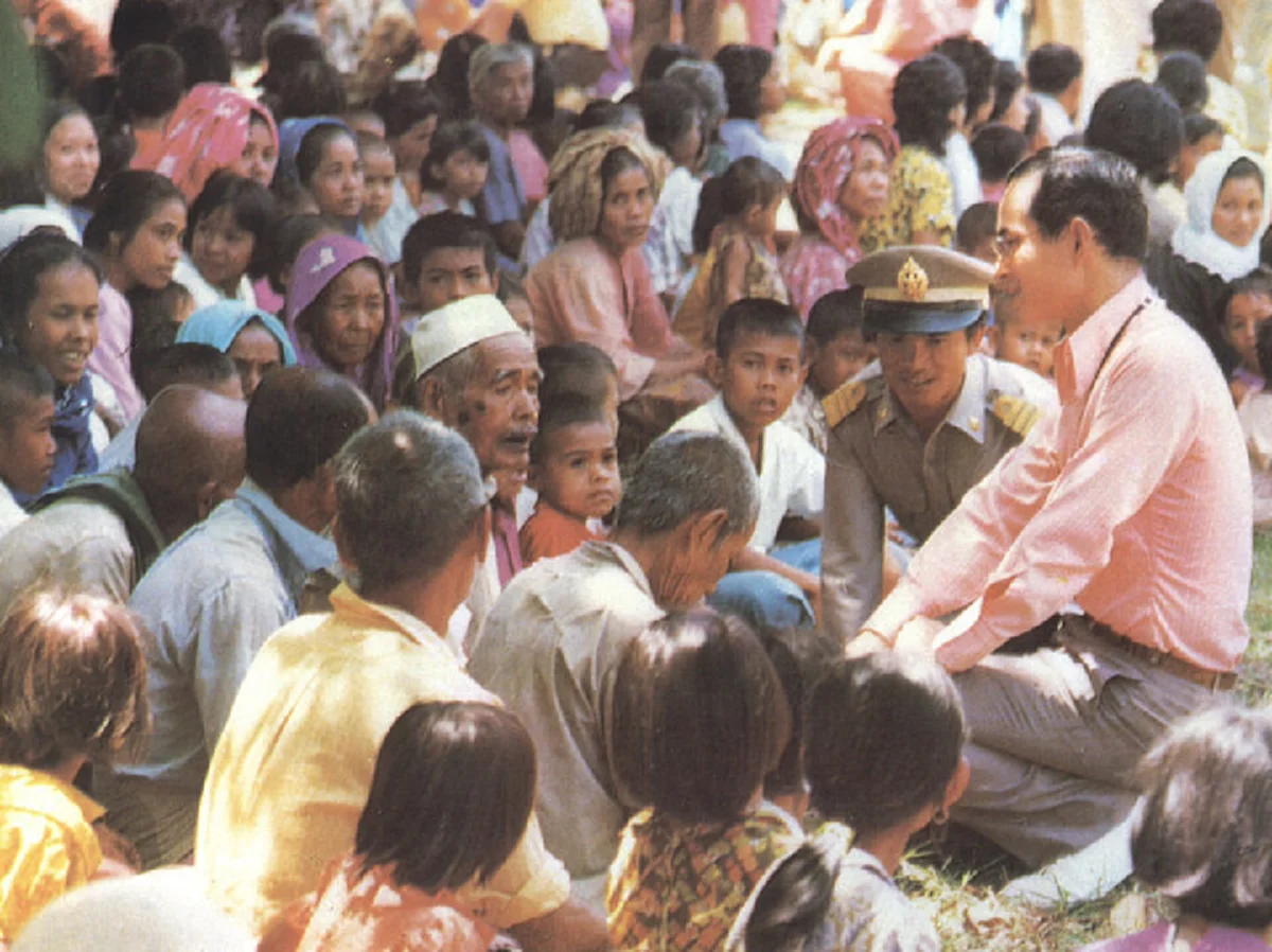 สุดซาบซึ้งทุกครั้งที่ได้อ่าน! "พระราชาผู้เป็นหนึ่งเดียวในโลก..พระราชาที่ทรงงานหนักเพื่อประชาชน" ที่สุดในพระมหากรุณาธิคุณ