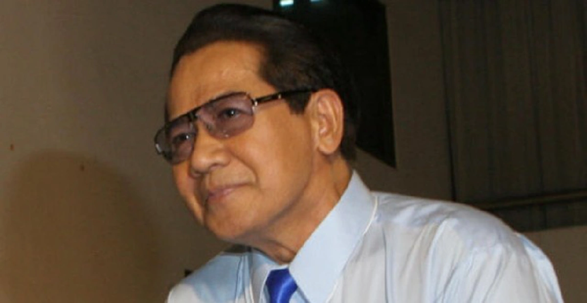 พี่ตูนฟีเวอร์!!  คนไทย ยกให้ "ตูน บอดี้สแลม" คนบันเทิงผู้ทรงอิทธิพลปี 2016   งานนี้ "ณเดช" ชิดซ้าย