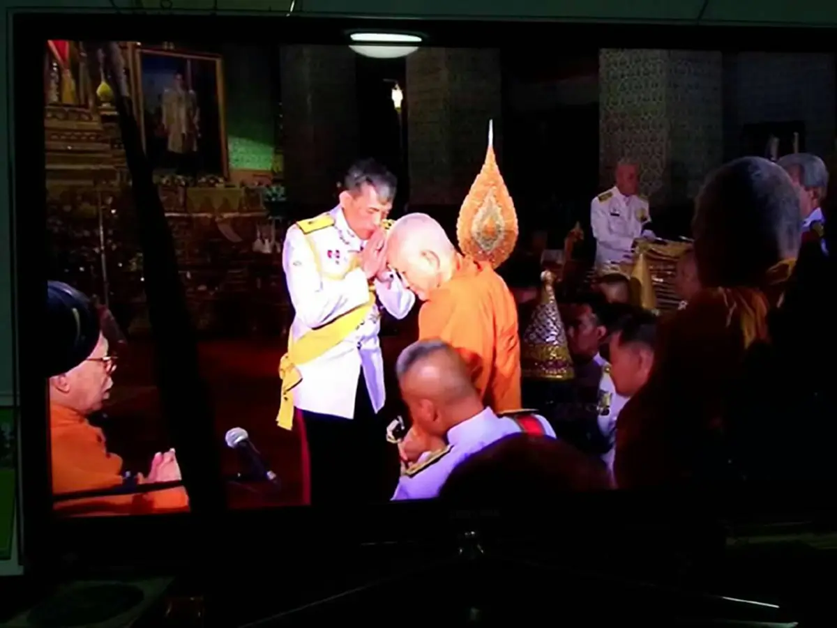 "พระพุทธโฆษาจารย์" เข้ารับพระราชทานพัดยศองค์แรกจาก "สมเด็จพระเจ้าอยู่หัวมหาวชิราลงกรณฯ"  ในพิธีพระราชทานสมณศักดิ์ใหม่    