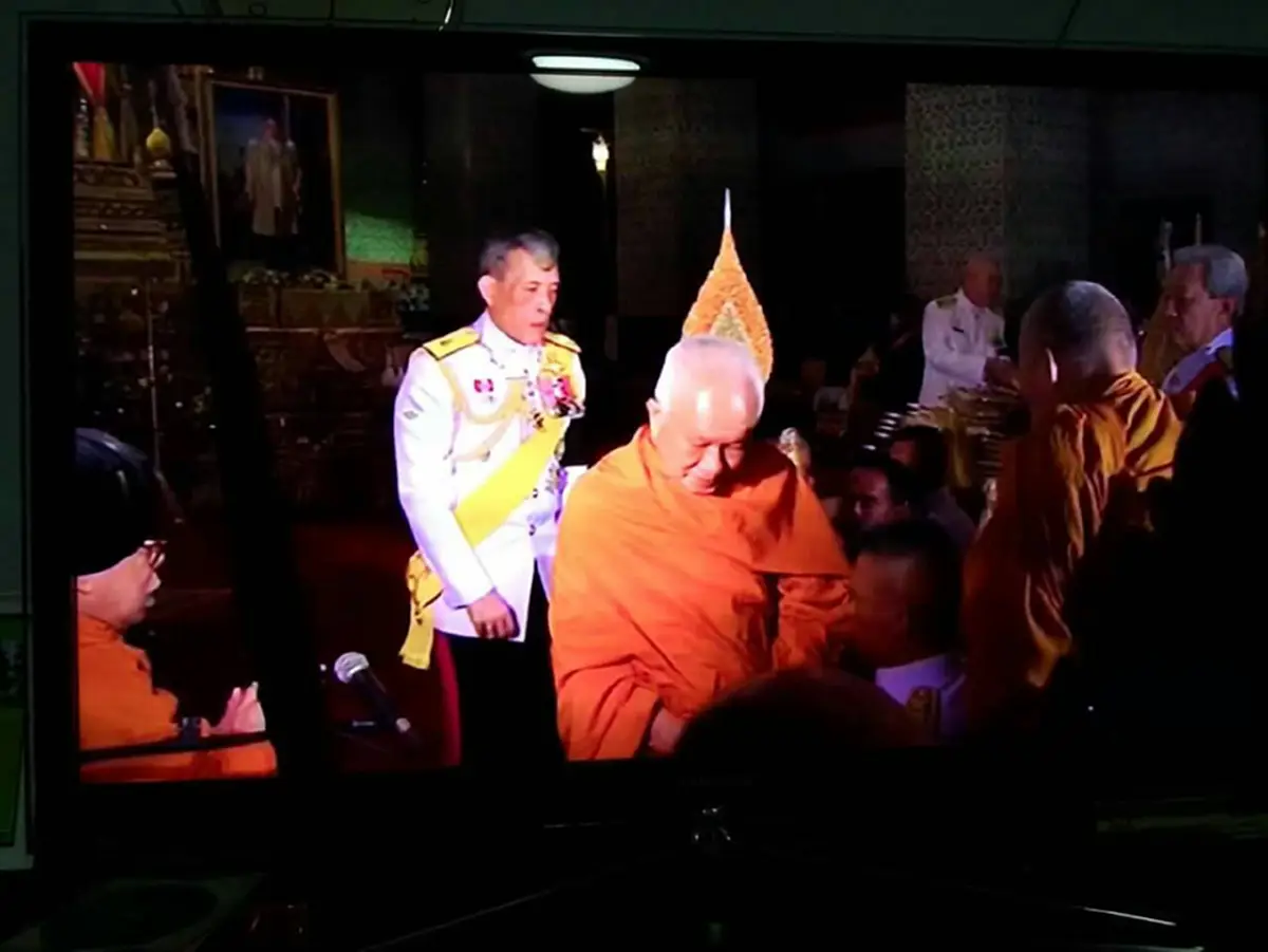 "พระพุทธโฆษาจารย์" เข้ารับพระราชทานพัดยศองค์แรกจาก "สมเด็จพระเจ้าอยู่หัวมหาวชิราลงกรณฯ"  ในพิธีพระราชทานสมณศักดิ์ใหม่    