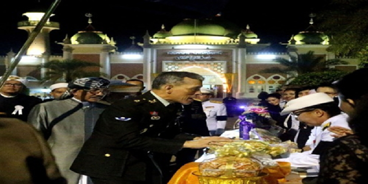 สมเด็จพระบรมฯเสด็จฯเยี่ยมพสกนิกรปัตตานี พระราชทานรางวัลทดสอบการอัญเชิญพระมหาคัมภีร์อัลกุรอาน