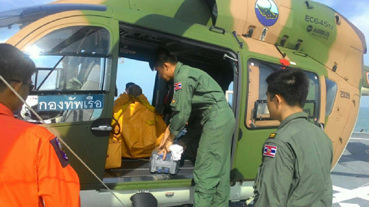 เขี้ยวเล็บทัพเรือไทย!!!ทำความรู้จัก"ร.ล.อ่างทอง" ฐานปฏิบัติการลอยน้ำกับภารกิจช่วยพี่น้องชาวใต้พ้นทุกข์น้ำท่วม