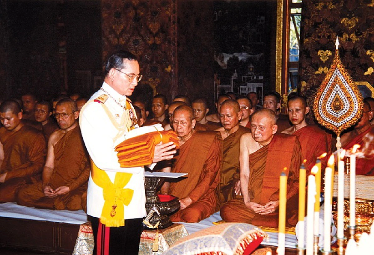 เหตุผลอันงดงาม 6 ประการของการปฏิญาณตน "ขอเป็นข้ารองบาททุกชาติไป" ขอพึ่งบารมีพระโพธิสัตว์ ดลบันดาลให้ชีวิตเจริญงอกงาม 