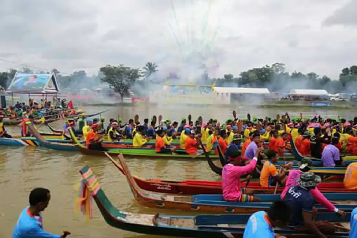 "ชุมพร" จัดแข่งเรือยาวขึ้นโขนชิงธง ชิงถ้วยพระราชทานฯ ครั้งที่ 19 ระหว่างวันที่ 22-25 ก.ย.59