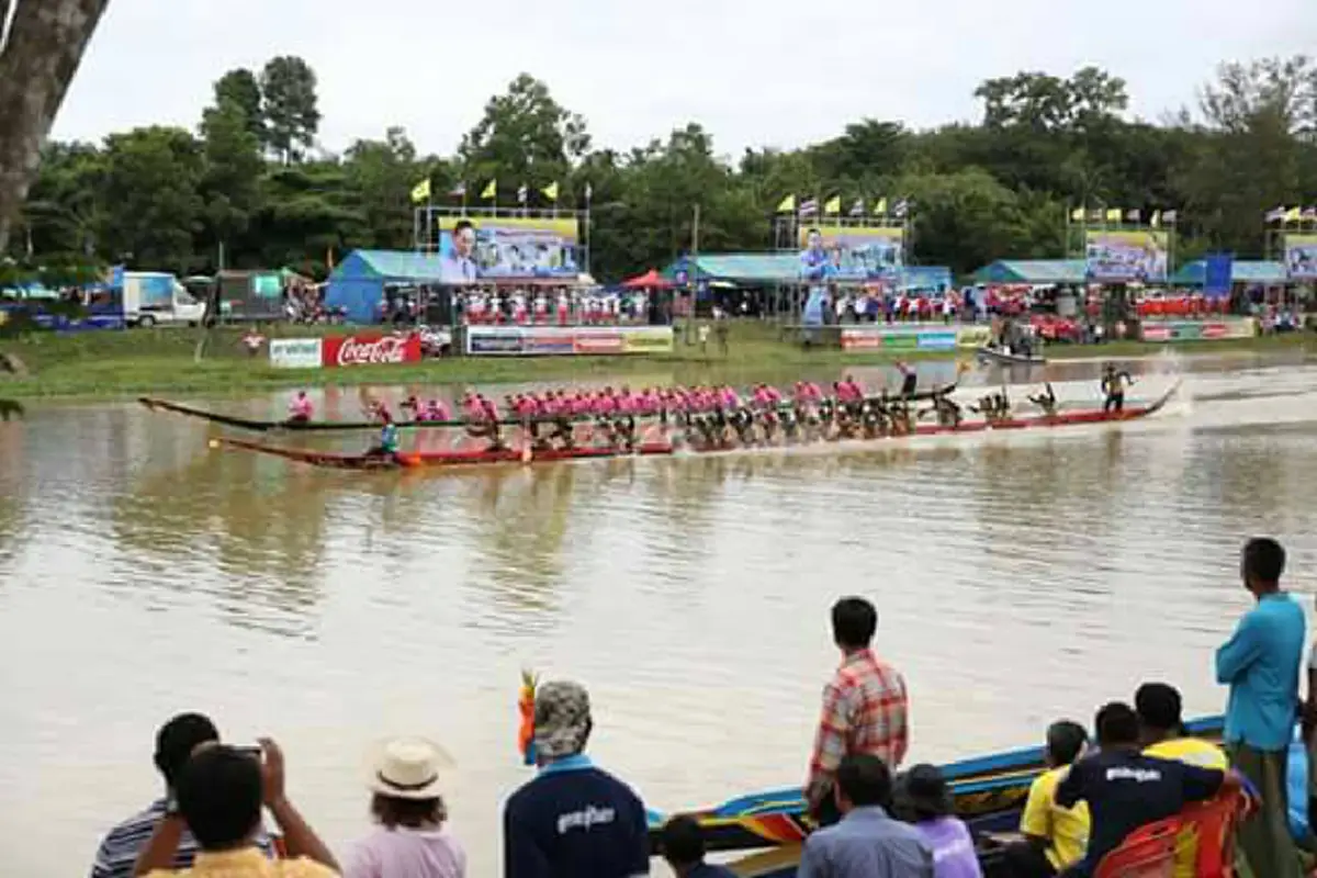"ชุมพร" จัดแข่งเรือยาวขึ้นโขนชิงธง ชิงถ้วยพระราชทานฯ ครั้งที่ 19 ระหว่างวันที่ 22-25 ก.ย.59