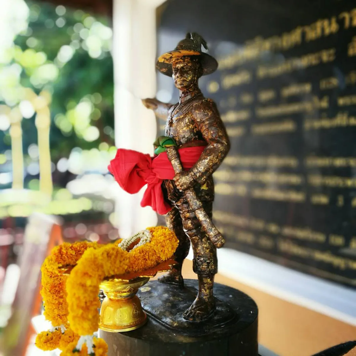 พระวีรกรรมเหนือเกล้าฯ .."สนธิญาณ"นำผู้บริหารทีนิวส์บวงสรวง"สมเด็จพระเจ้าตากสินมหาราช"ครบ ๒๕๐ ปีทรงนำทัพไล่อริราชศัตรูพ้นแผ่นดินคืนเอกราชสยาม