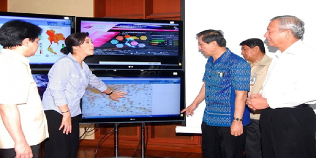 ยิ่งลักษณ์ห่วงน้ำท่วมใต้จี้รบ.เร่งลงทุนตามแผนบริหารน้ำที่ตนทำไว้มาใช้  ผงะ!!ย้อนไปดูแผนรบ.ปู3.5แสนล้านพบคนค้านเพียบ-แถมยังโดนฟ้องศาลด้วย??