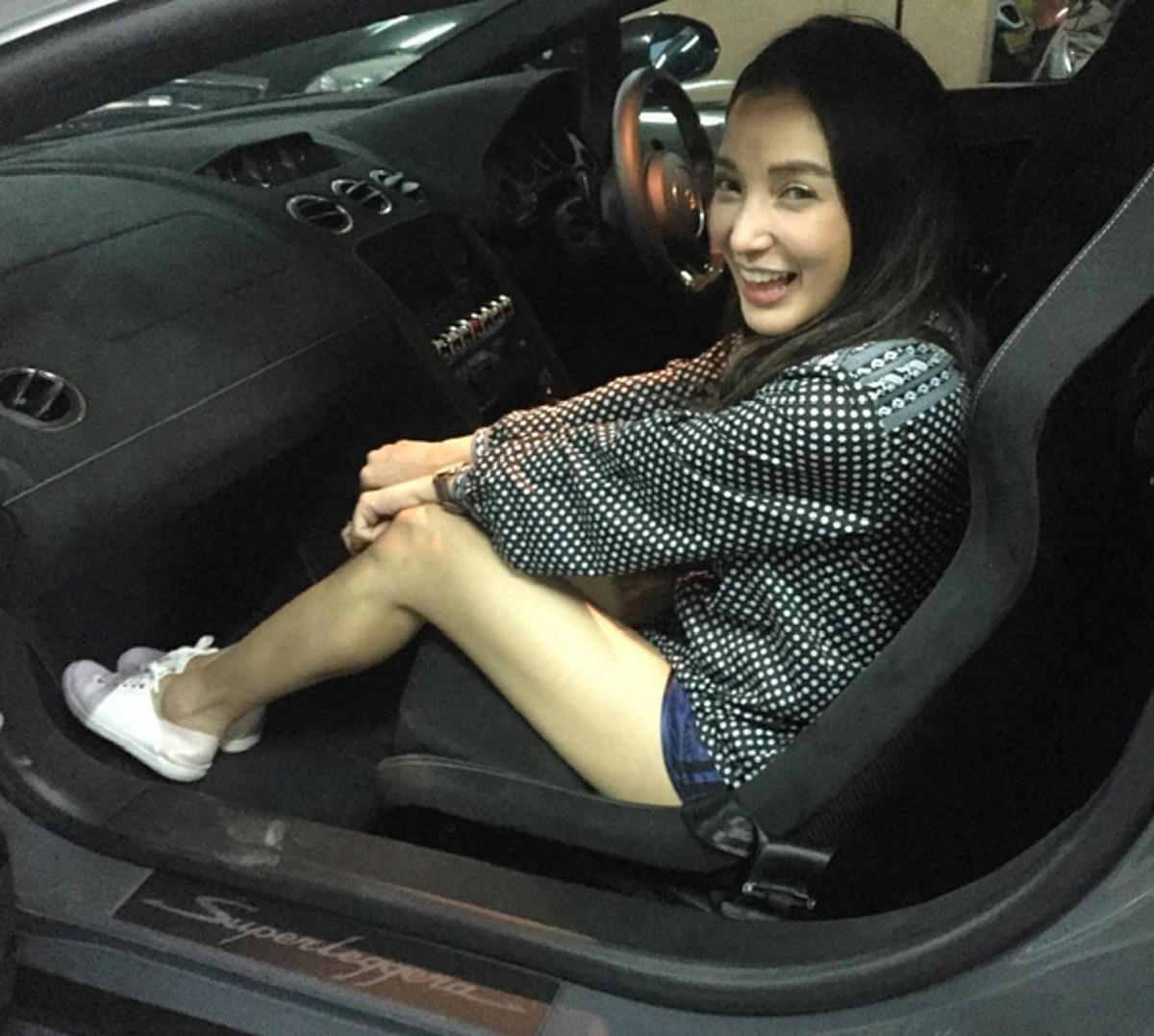 เอาใจสุดฤทธิ์!!! เบนซ์ ถอยรถแลมโบฯ เฉียด 20 ล้าน เพราะใช้รับส่งสาวแพท งานนี้สาวๆ มีกรี๊ดหนักมากก