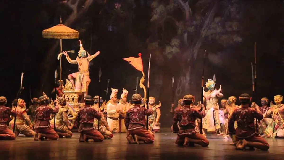 โขนพระราชทานยังมีเซลฟี่!...รับชม คลิป ปี 2557 ชุด ศึกอินทรชิต ตอน นาคบาศ" 