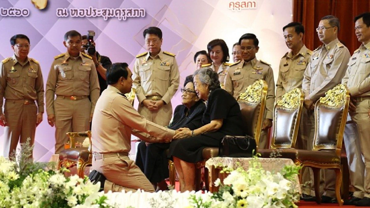 เปิดใจ "บิ๊กตู่"!! อนาคตครูไทยยุคใหม่ต้องล้ำความคิด เร่งพัฒนาตัวเองสู่ยุค 4.0 เพื่อสู้แรงดึงดูดลูกศิษย์จาก Google