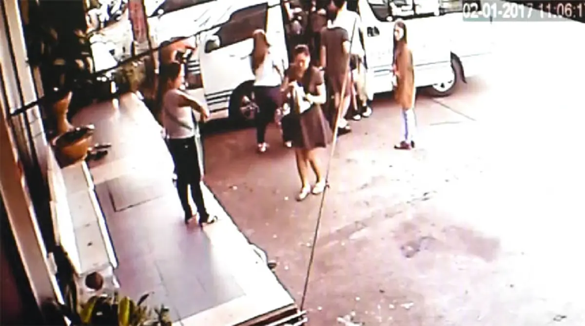 ไม่ใช่ครั้งแรก...แต่เมื่อไหร่จะเป็นครั้งสุดท้าย!!!โลกออนไลน์แชร์โพสต์อดีตคนเคยนั่งรถตู้จันทบุรีแฉ"รอบที่แล้วเบรกแตกไม่ตายก็บุญแล้ว" 