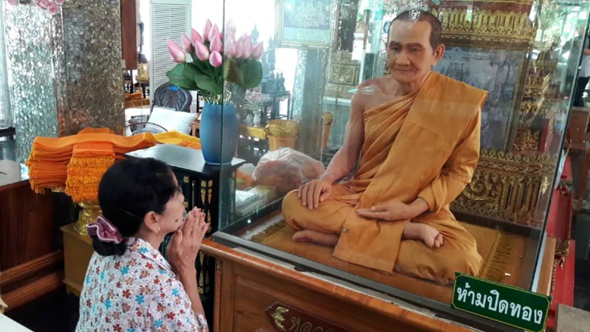 ยกมือท่วมหัว!บารมีคุ้มครอง "ปาฏิหาริย์หลวงพ่อปาน" วัดบางนมโค พระอรหันต์เเห่งอโยธยา ที่สุดของความศักดิ์สิทธิ์จนมิอาจมีใครกล้าปฏิเสธ(ชมคลิป)