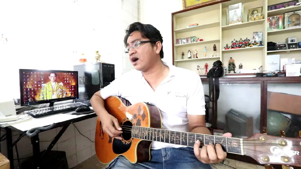 เป็นบุญที่สุดในชีวิต!! "หนุ่มตาก" ฝันเห็นในหลวง ร.9 กลั่นหัวใจแต่งเพลง "ลูกพ่อตลอดไป" เขียนไป ร้องไปทั้งน้ำตา!!