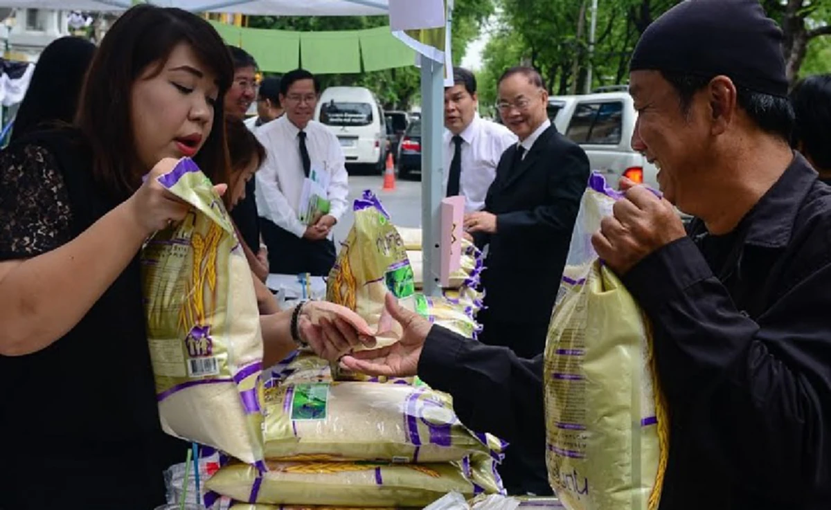 SUPERPOLL เผยประชาชน 93.4% หนุนโครงการซื้อข้าวช่วยชาวนารัฐบาล "บิ๊กตู่"