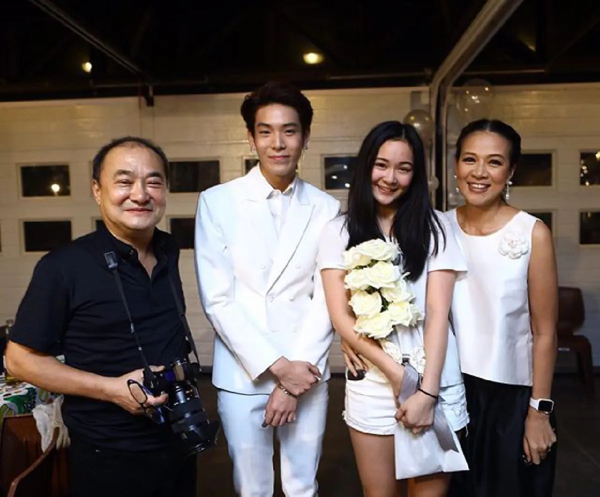 ลูกขอมาแม่จัดให้!!! เมื่อ "กบ ปภัสรา" พาผู้ชายที่ลูกสาวชอบ มาเซอร์ไพร้ในงานวันเกิด งานนี้ถึงกับกรี๊ดสนั่นฟินแทนเลย!!! (มีภาพ)