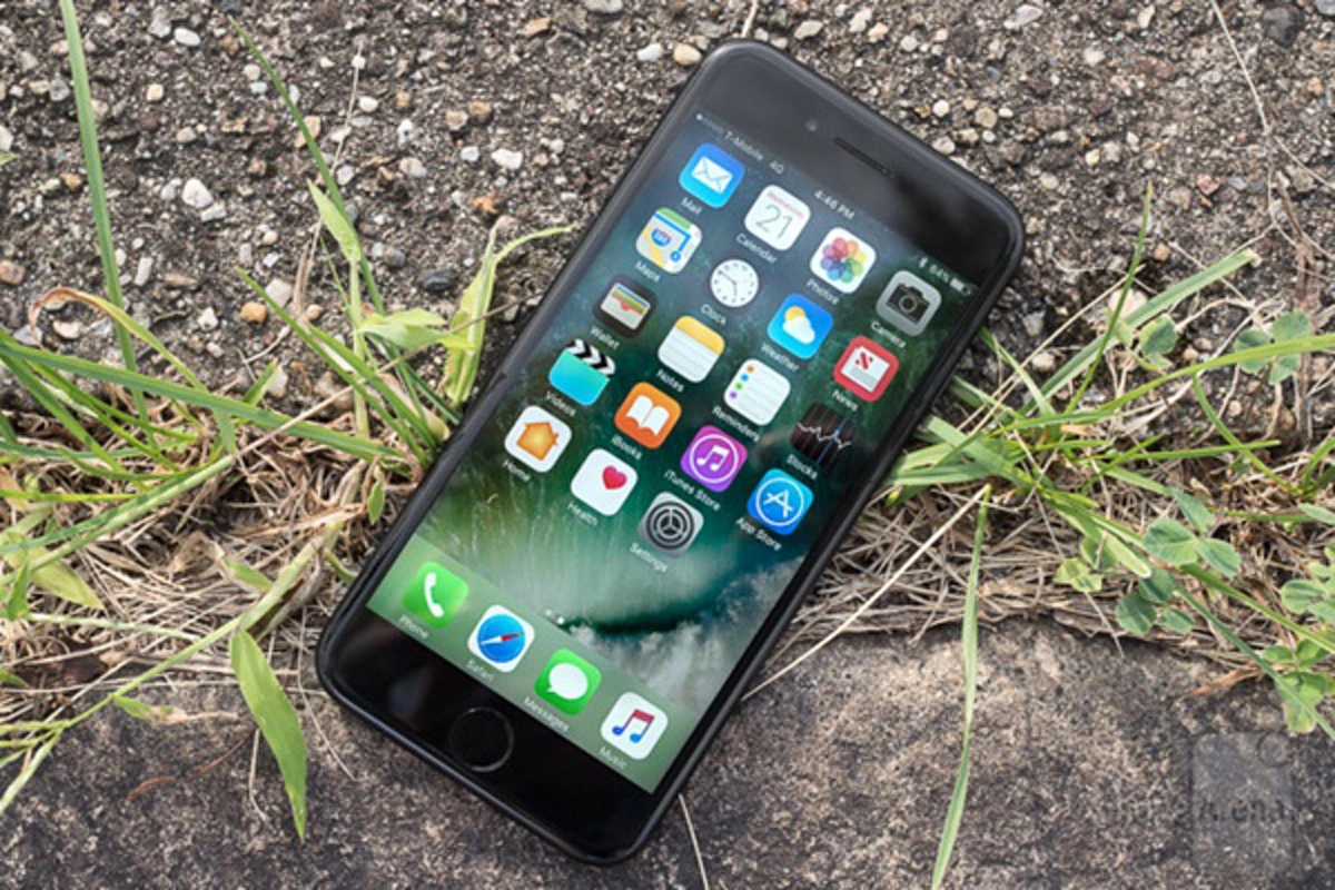 รีบเข้ามาดูรุ่นไหนบ้าง? 15 อันดับมือถือแบตฯอึด แห่งปี 2016 โดยเว็บไซต์ Phonearena.com