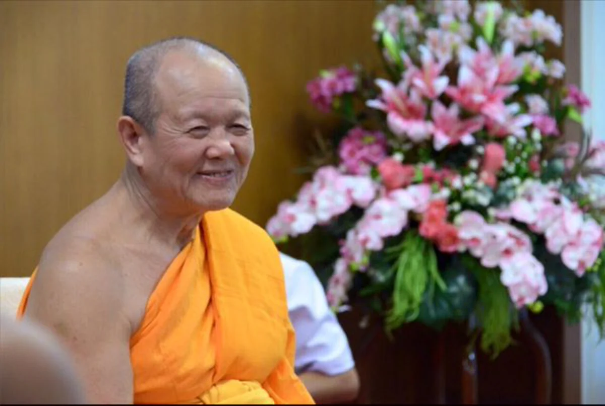 แจ้งจับ "พระราชภาวนาจารย์" รักษาการเจ้าอาวาสวัดธรรมกายฐานให้ที่พักพิง ธัมมชโย