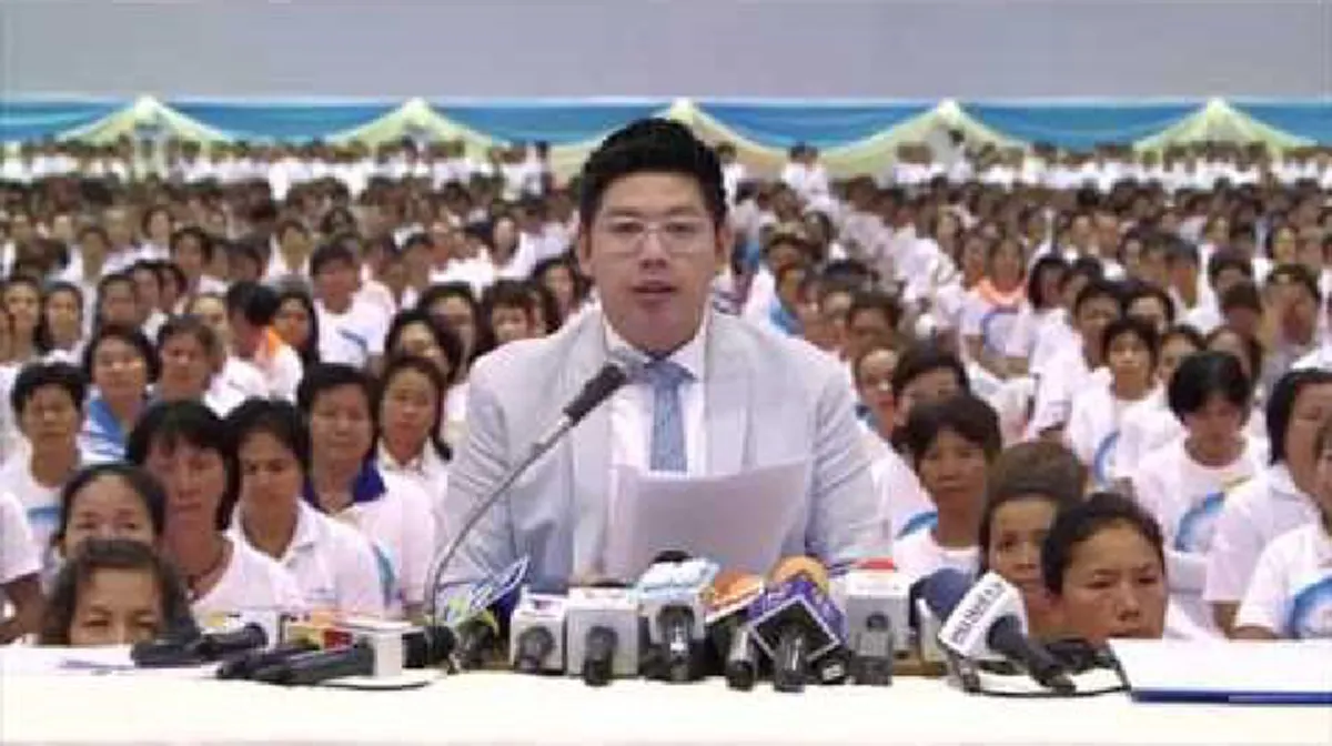 เดิมพันสูง..รอเปลี่ยนขั้วการเมือง??  "ประสาร" เชื่อ "พระธัมมชโย ยังอยู่ในวัด ยิงตรงธรรมกายระดมคนปกป้อง จะยิ่งเสี่ยงเข้าคุกสิ้นความเป็นพระ!!
