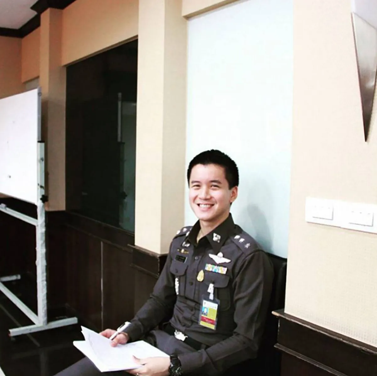 อู้ววงานดีสุดๆ!! รวม 8 ตำรวจหนุ่มหล่อที่ไม่ได้มีดีแค่หน้าตา พร้อมเหตุผลว่าทำไมถึงมาเป็นตำรวจ??? งานนี้บอกเลย #ตำรวจหล่อบอกต่อด้วย นะจ๊ะ!!