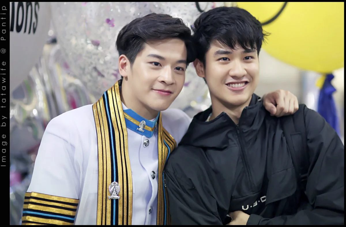 สวยสตรองสุดๆ!! ปันปัน โผล่เซอร์ไพรส์ มาร์ช หอบลูกโป่งยินดีในงานรับปริญญา หวานขนาดนี้ทำแฟนคลับลุ้นรีเทิร์นรักซะเลย
