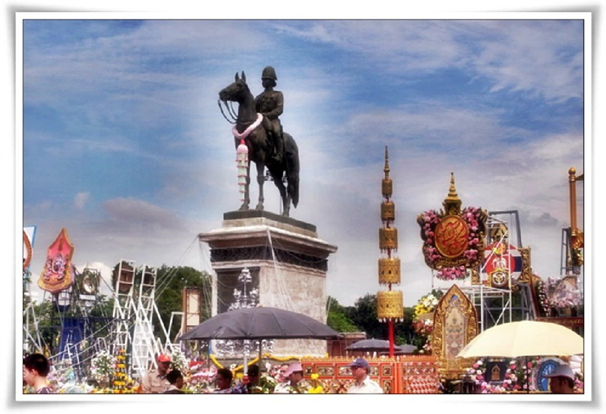 วิธีกราบสักการะ สมเด็จพระปิยมหาราช รวมถึงพระคาถาบูชา พระมหากษัตริย์ที่ทรงเป็นที่รักยิ่งของปวงชน (รายละเอียด)
