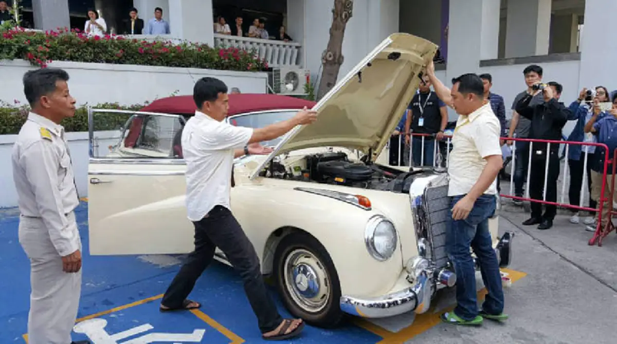 เตรียมชี้ชะตา!!! อัยการเลื่อนสั่งคดี หลวงพี่แป๊ะ เลี่ยงภาษีรถเบนซ์หรูโบราณ นัดอีกครั้ง 30 ธ.ค.