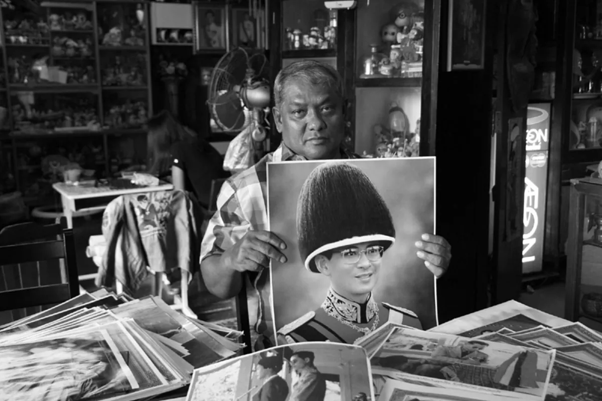 สุดประทับใจ!!!คุณลุงมุสลิมสะสมภาพในหลวง ร.9 มากว่า 30 ปี มีมากกว่า 1,000ภาพ!!เป็นความชอบและความศรัทธาส่วนตัว