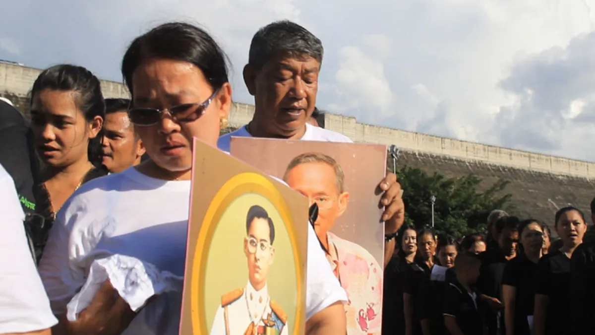 ยิ่งใหญ่ตระการตา!! เผย MVแปรอักษรชาวนครนายก สื่อความหมาย น้ำพระราชทาน ดูแล้วกลั้นน้ำตาแทบไม่อยู่!! ( มีคลิป )