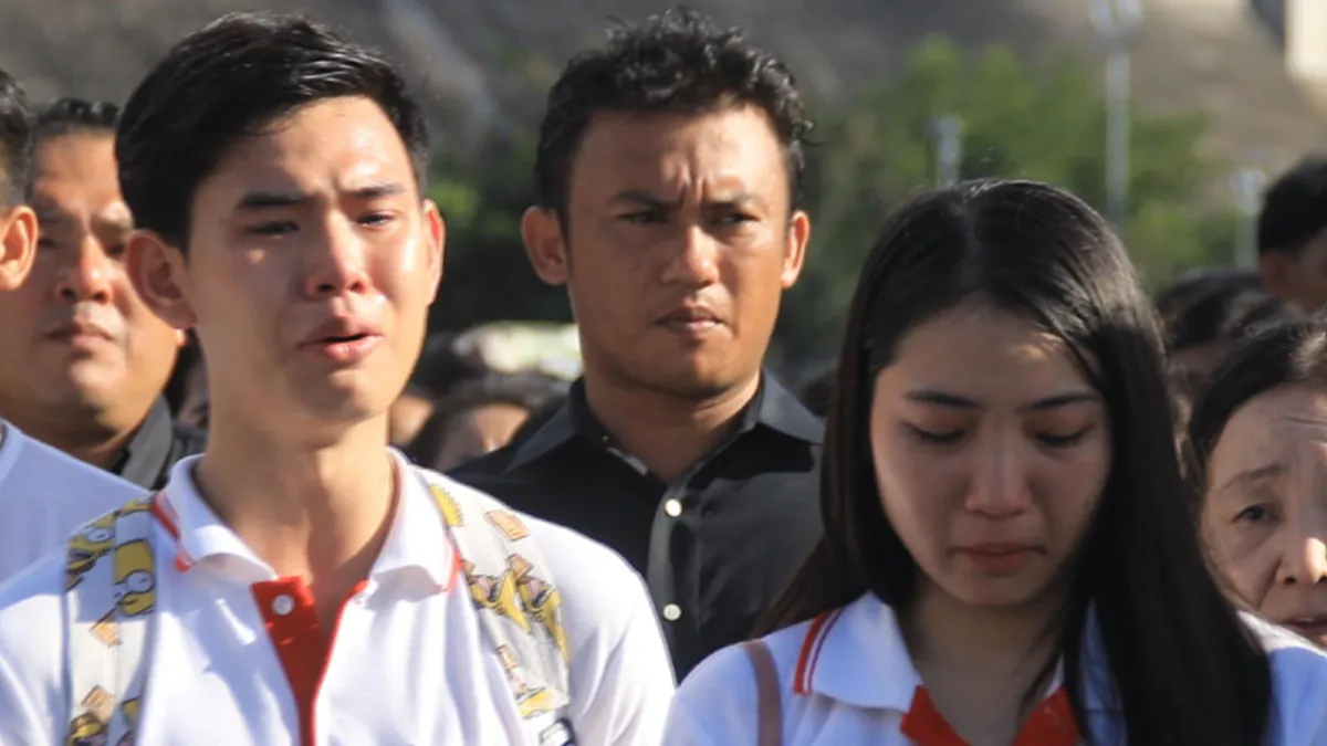 ยิ่งใหญ่ตระการตา!! เผย MVแปรอักษรชาวนครนายก สื่อความหมาย น้ำพระราชทาน ดูแล้วกลั้นน้ำตาแทบไม่อยู่!! ( มีคลิป )