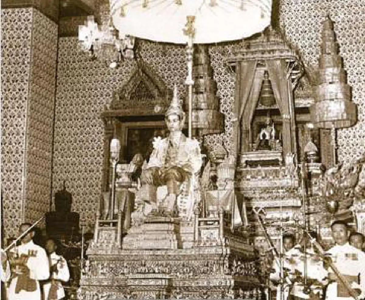 ทิพยอำนาจในพระบาทสมเด็จปรมินทรมหาภูมิพลอดุลยเดชฯ  ประจักษ์ด้วยภูมิธรรมอันสูงยิ่ง #  "สิริอัญญา" โพสต์ทำให้ยิ่งภูมิใจเกิดมาในสมัยรัชกาลที่ ๙