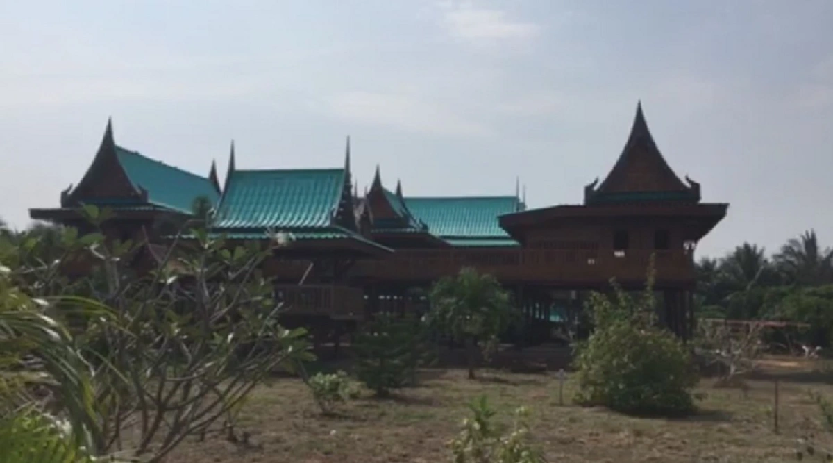 ไม่อยากจะเชื่อ!! "สุวิระ"นำกำลังตร.เข้ายึด-อายัดทรัพย์บ้านเรือนไทยของแก๊งโคลัมเบีย เชื่อรับซื้อของโจร-ฟอกเงิน