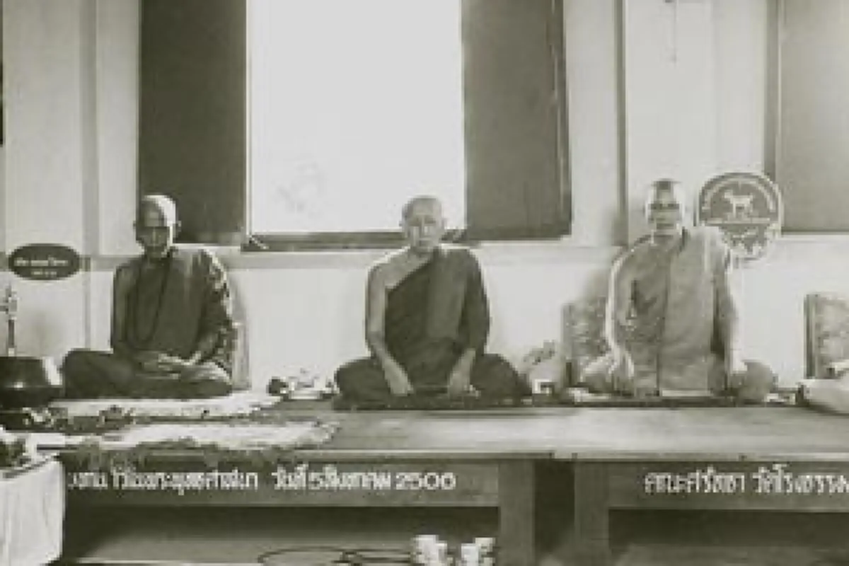 ความลับ34ปีที่เก็บไว้ของหลวงปู่ตื้อ...ที่บอกกับหลวงปู่สิม