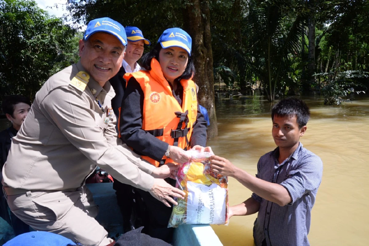 ทุกบาททุกสตางค์มีค่า !!! รีบเช็คเลย สิทธิพิเศษของผู้ประสบภัยน้ำท่วม จัดหนักจัดเต็มจริงๆ