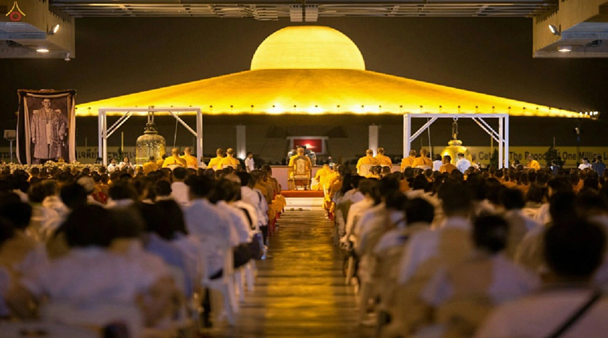 ข่มขวัญ!! ธรรมกายโพสต์โชว์คนแน่นวัด หลังมีข่าวDMCถูกปิดคนยิ่งมา