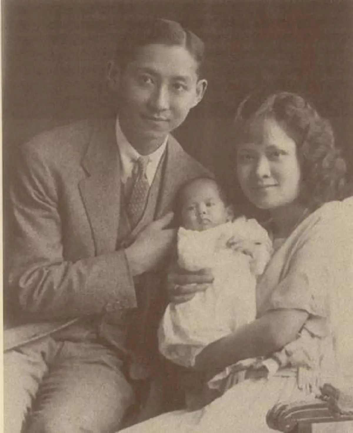 อาลัยน้ำตาริน ... แผ่นดินสูญสิ้นพระมหากษัตริย์ยิ่งใหญ่ที่สุดในโลก พระบาทสมเด็จพระปรมินทรมหาภูมิพลอดุลยเดช 