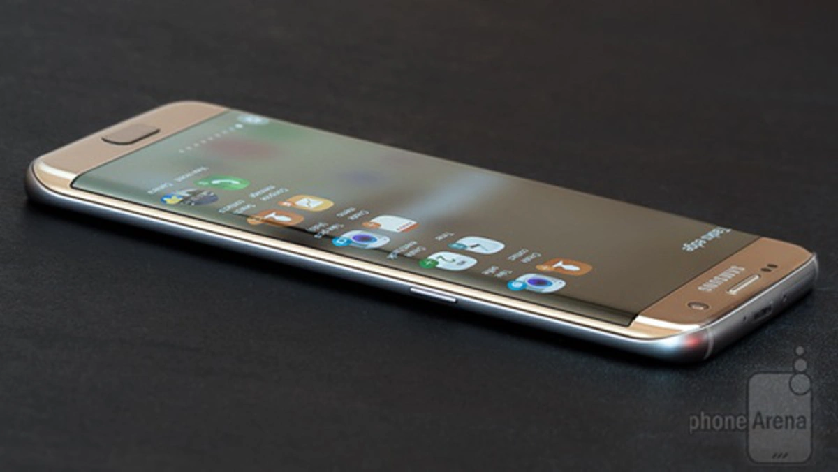 รีบเข้ามาดูรุ่นไหนบ้าง? 15 อันดับมือถือแบตฯอึด แห่งปี 2016 โดยเว็บไซต์ Phonearena.com