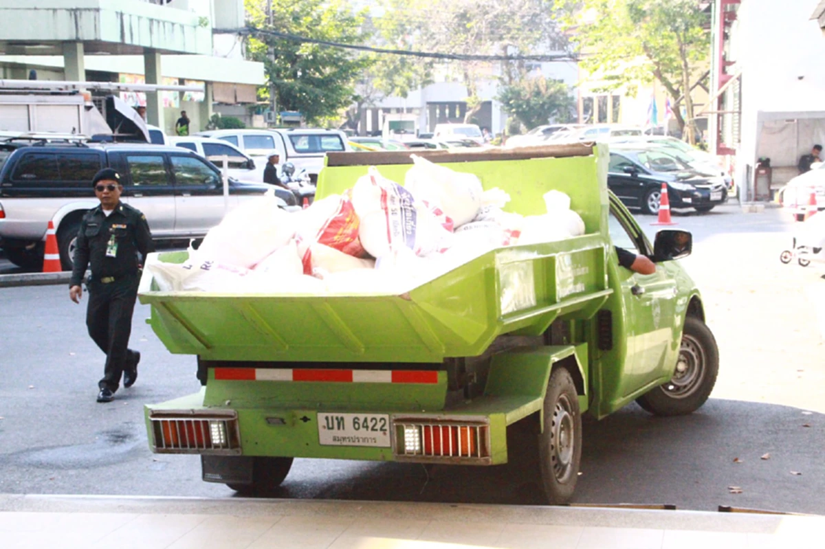 กรมส่งเสริมการปกครองท้องถิ่น จัดโครงการ "กรมท้องถิ่นขายข้าวสารช่วยชาวนา" เพื่อช่วยเหลือกลุ่มเกษตรกรชาวนา ฝ่าวิกฤติราคาข้าว ครั้งที่ 7 