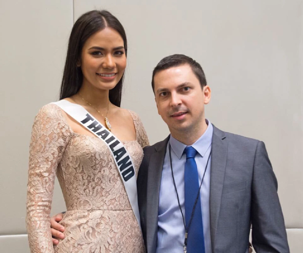 หัวใจเต็มร้อย!!! เปิดใจความรู้สึก "น้ำตาล ชลิตา" แบบ Exclusive ก่อนขึ้นเวทีรอบชิง MissUniverse 2016 พรุ่งนี้!!! (ชมคลิป)