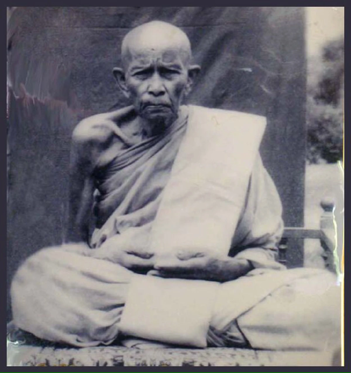 เหลือเชื่อ!! "หลวงปู่เขียว วัดหรงบน" ผู้มีวาจาสิทธิ์ พูดอย่างไรได้แบบนั้น!!!เมื่อมรณะภาพสรีระไม่เน่าเปื่อย