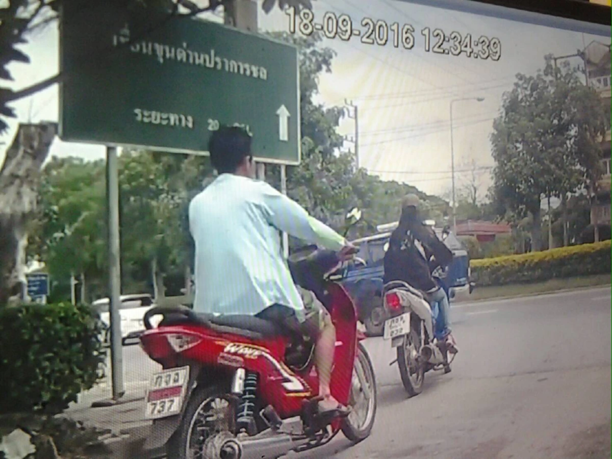 ครอบครัวโจร!! ตร.นครนายกรวบ 2 ผัว-เมีย ริเป็นโจรเข้าขโมยจยย.ในโรงพยาบาล กลางวันแสก ๆ ผ่านไปหนึ่งคืน โดนรวบทั้งคู่