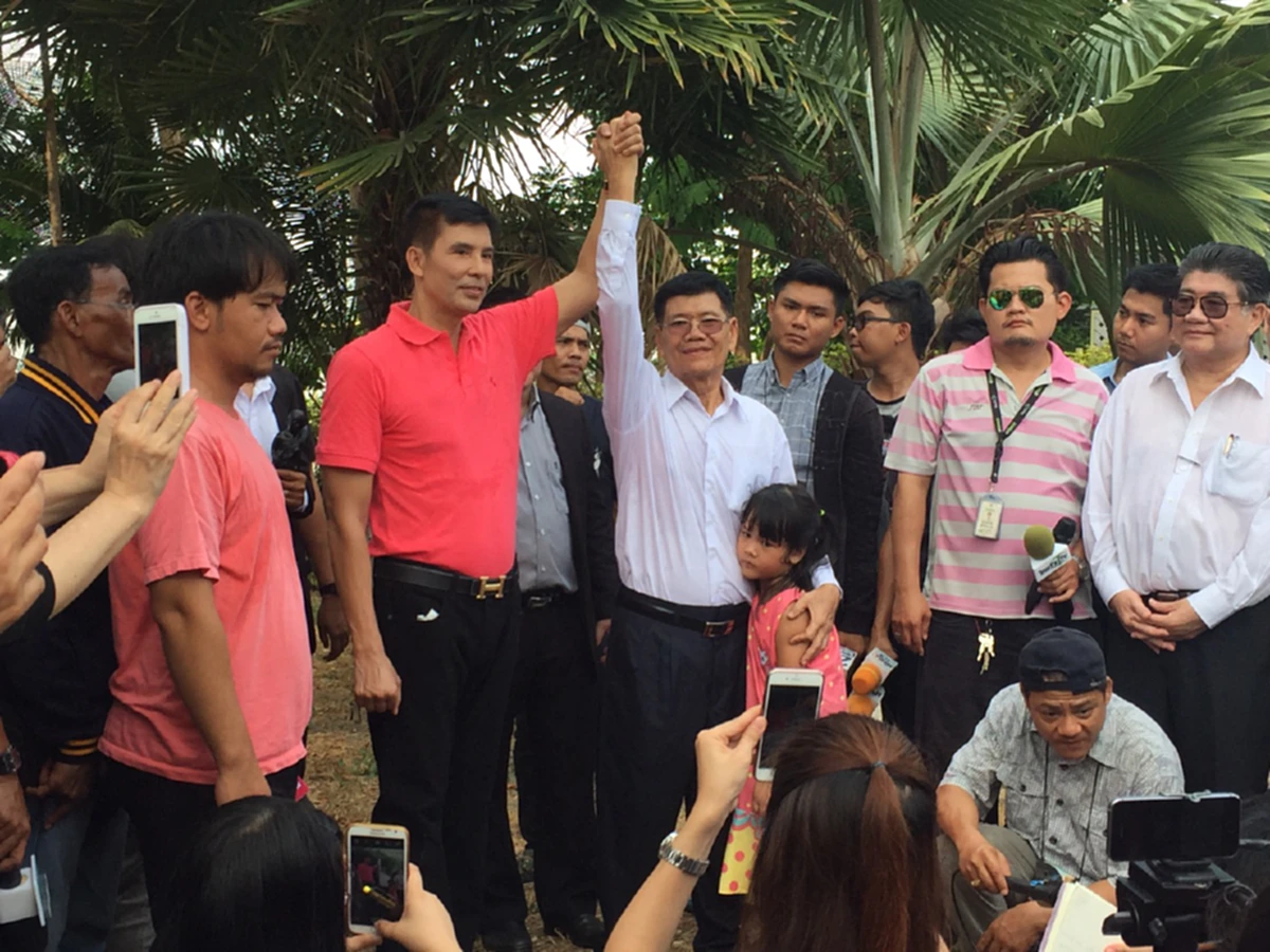 รับการพักโทษ เรือนจำปล่อยตัว พร้อมพงศ์-เกียรติอุดม