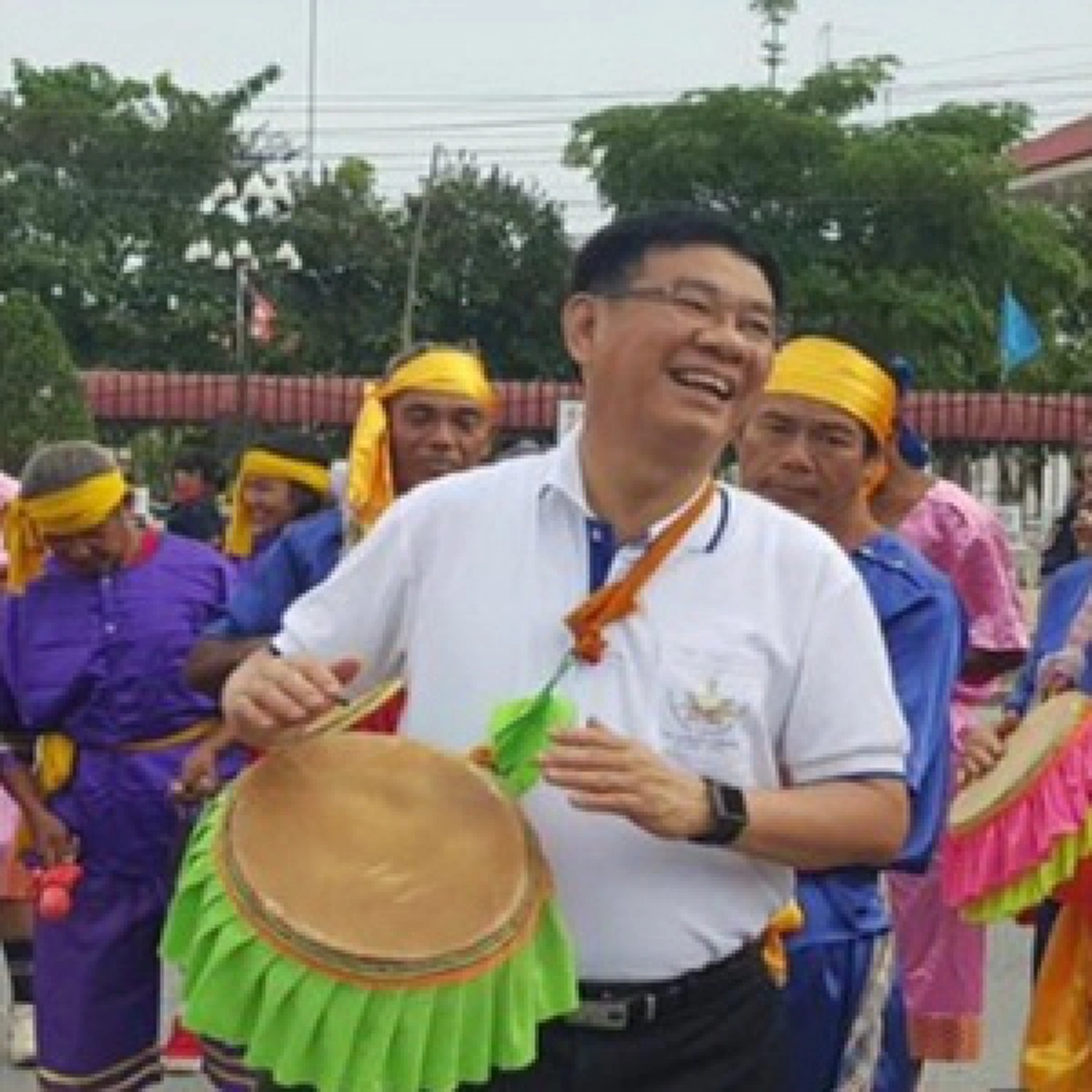 สุดๆไปเลย!! เมื่อ"สมชัย"ร่วมรณรงค์เชิญชวนชาวปัตตานีไปลงประชามติ และลงทุนทำแบบนี้ บอกเลยเนียนมาก(ชมคลิป)