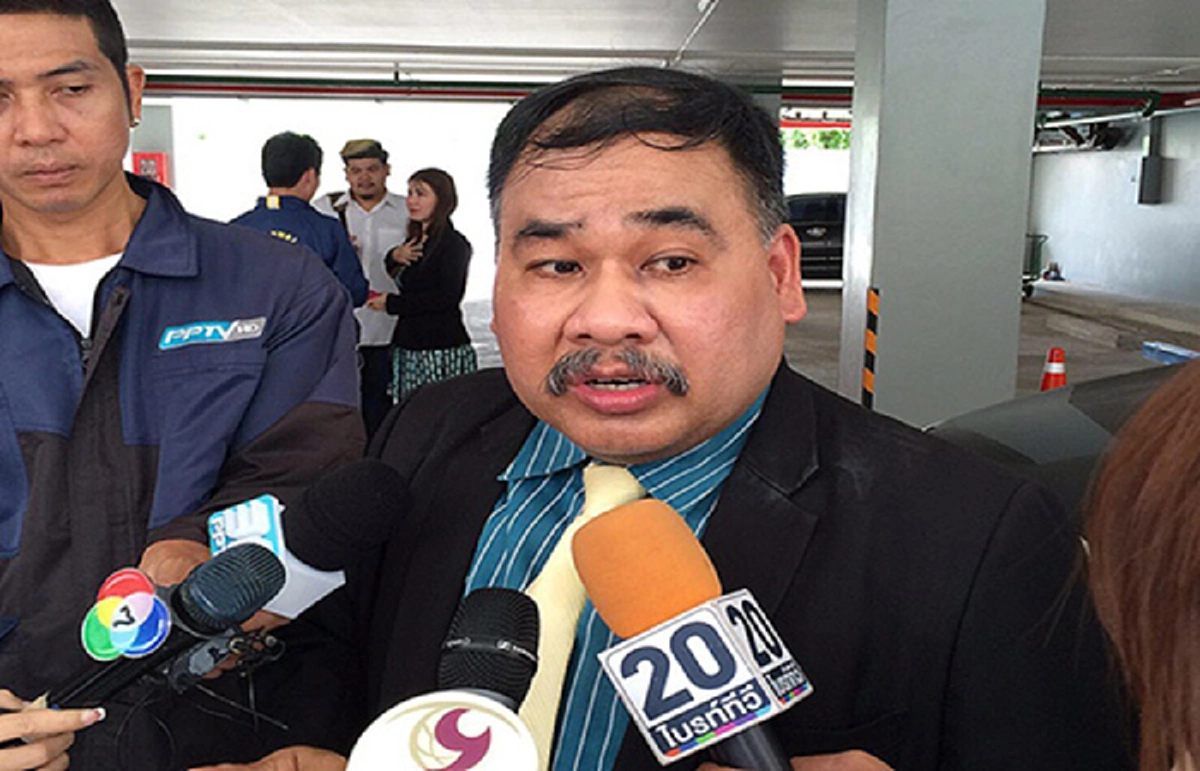 "ทนายสงกานต์" พา3ครอบครัวเหยื่อคดี"หญิงไก่" ร้องสภาทนายความ