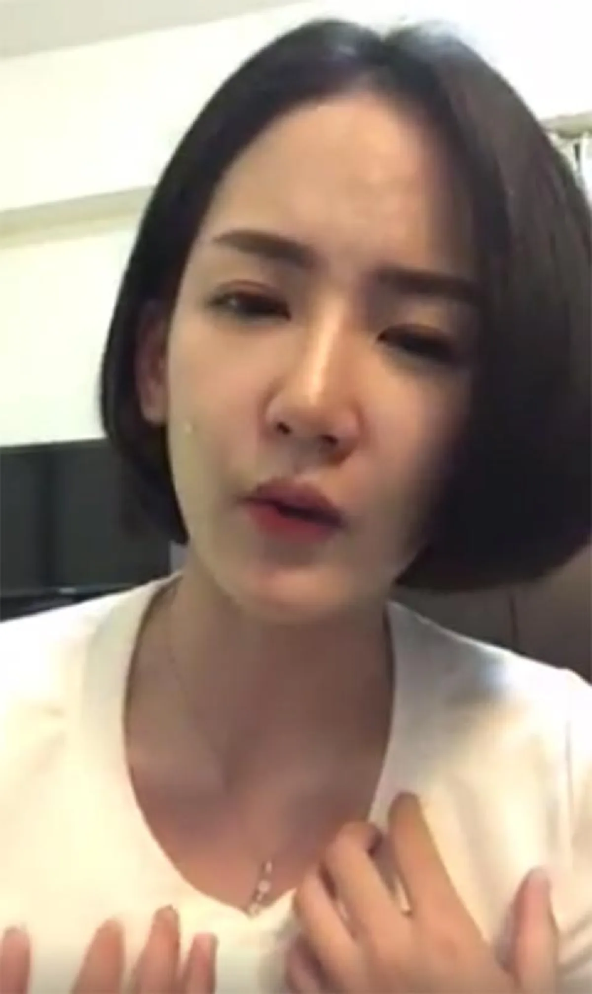 ชาวเน็ตสวดยับ "สวยไม่จริง..ตัดผมสั้นไม่ได้" โพสต์คลิปขอโทษ เผย รู้เท่าไม่ถึงการณ์