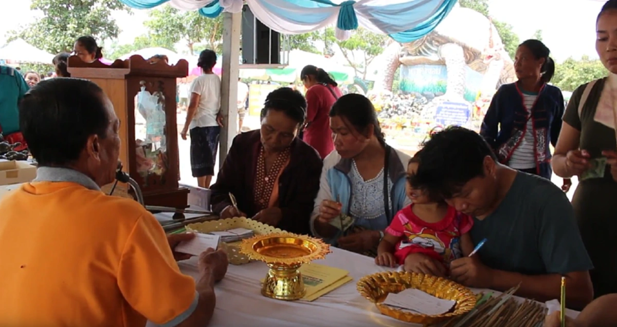 ขนลุก!! เซียนหวยนิรนามจุดธูปไหว้ "พญาเต่างอย" ธูปม้วนเป็นเลข 2 ตัว ชัดๆ ชาวบ้านตะลึง แทงหวยมือระวิง มันมาแน่ๆ!!
